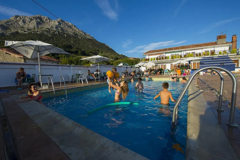 Uxarte -Alojamiento, Restaurante Y Piscinas Arrasate/Mondragon Pensión